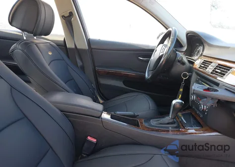 2007 BMW 328Xi z USA, uszkodzony, nr VIN WBAVC73587KP33213